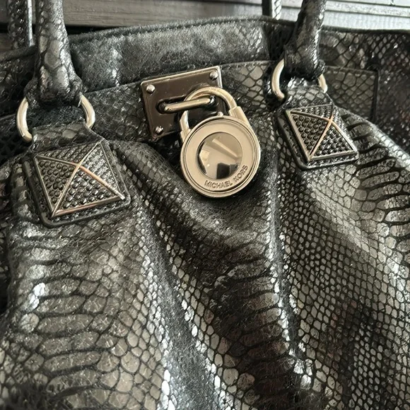 Michael Kors Black Snakeskin Shoulder Bag - Picture 2 of 3